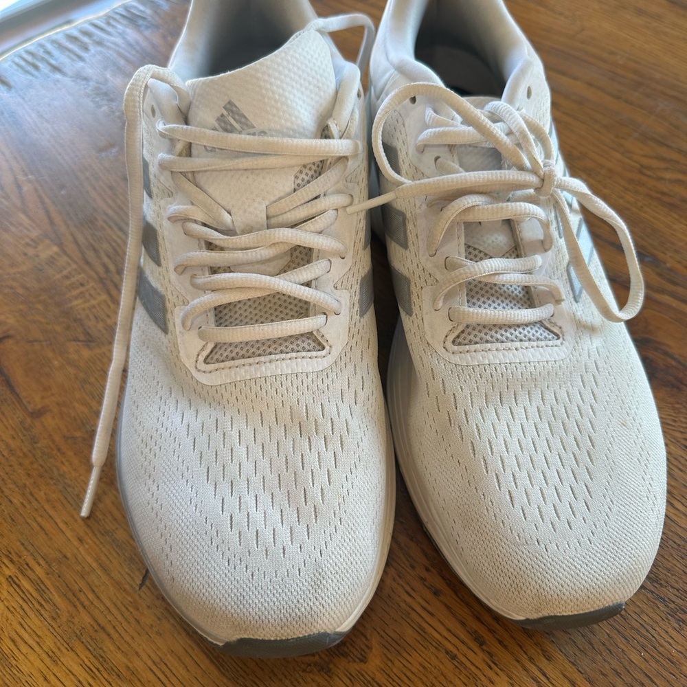 Adidas Men's White and Gray Athletic Shoes